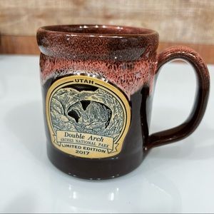 Deneen Pottery Arches National Park DELICATE ARCH Utah Brown 2017 Coffee Mug USA